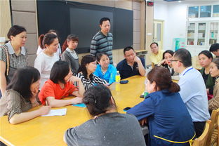 高考沖刺季，為您的心靈護航——心理健康教育中心為高三家長提供廣場心理咨詢服務